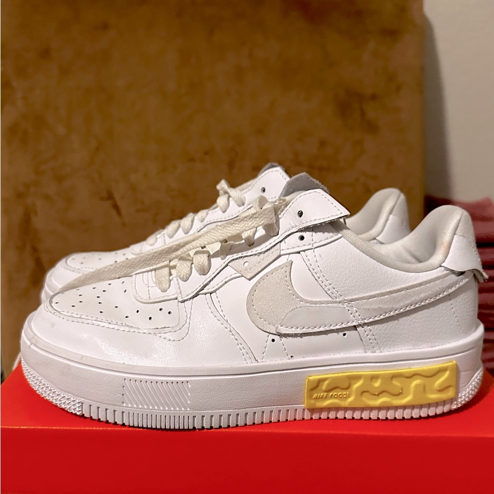 Woman’s Nike Air Force 1 '07 'White Light Citron'